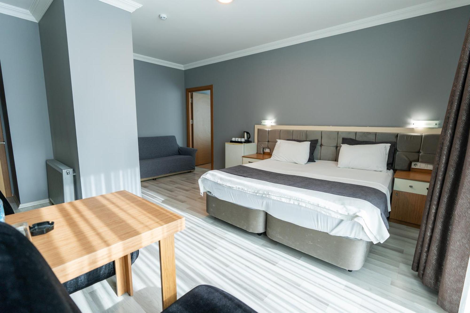 Emsa Palace Hotel Darica  Ngoại thất bức ảnh