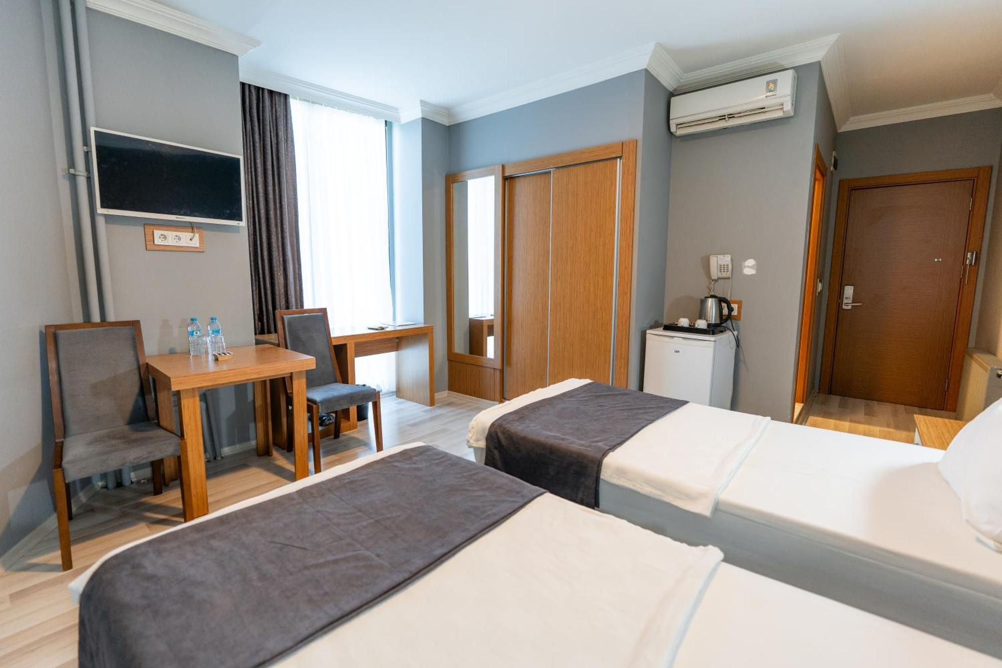 Emsa Palace Hotel Darica  Ngoại thất bức ảnh