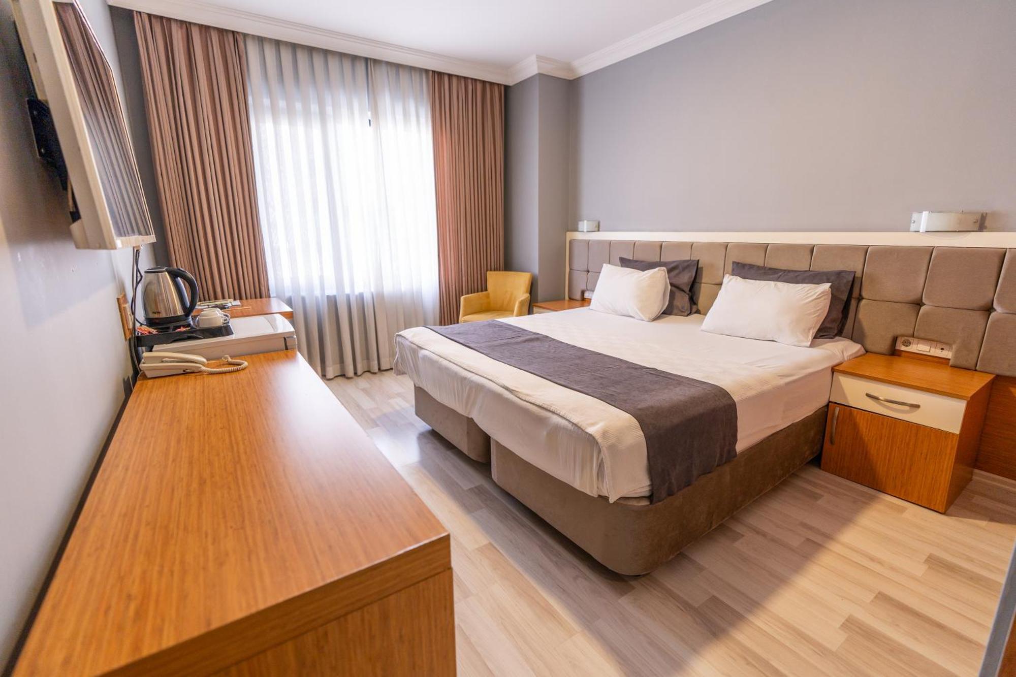 Emsa Palace Hotel Darica  Ngoại thất bức ảnh