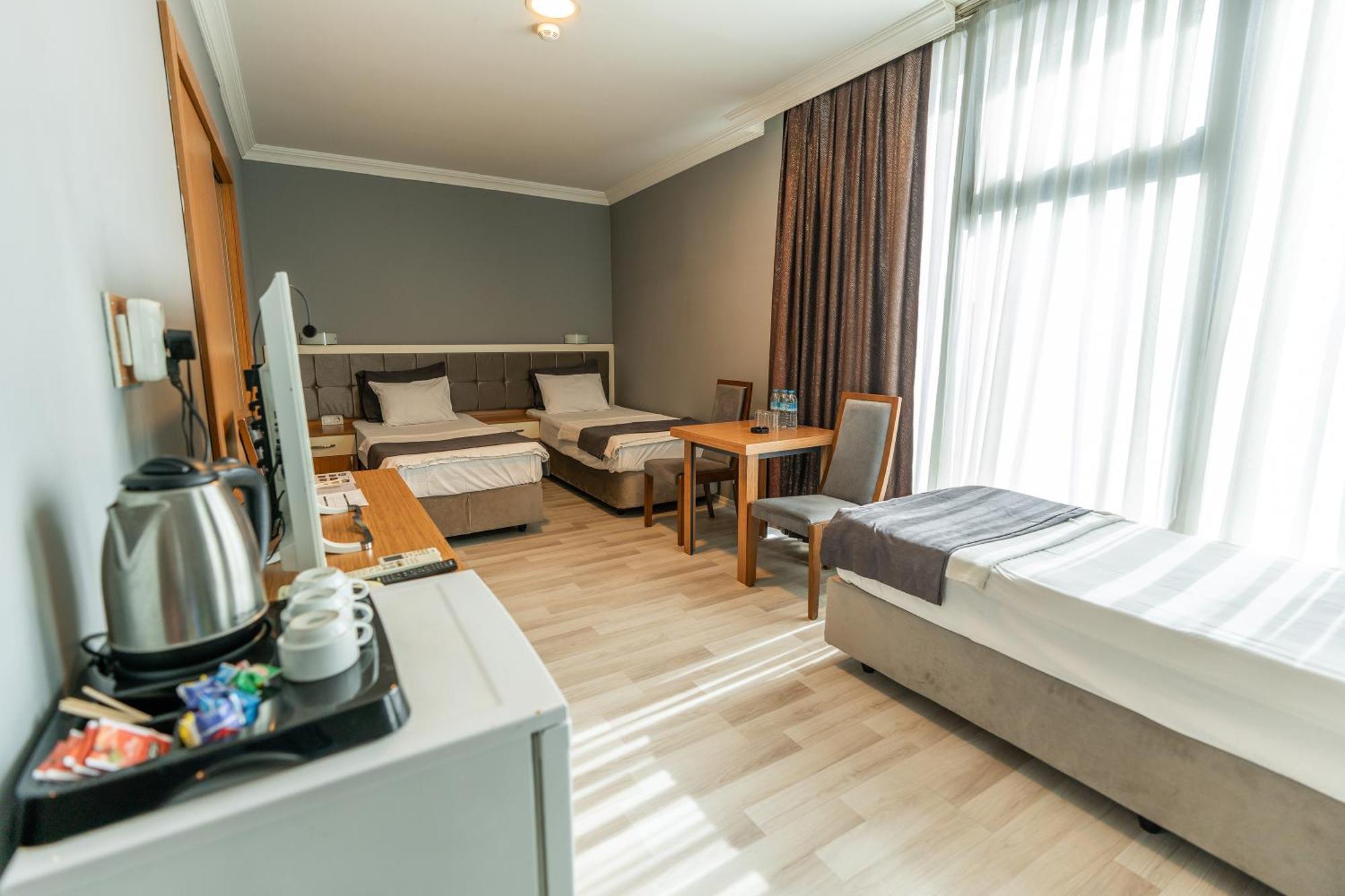 Emsa Palace Hotel Darica  Ngoại thất bức ảnh